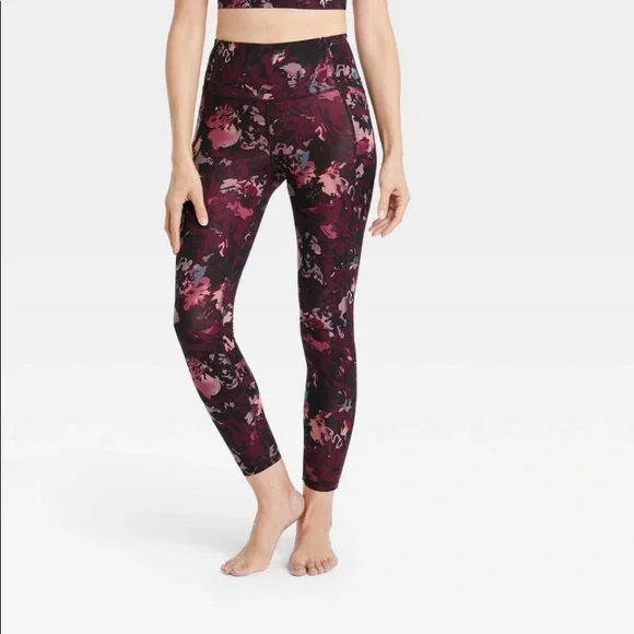 NWT Contour Power Waist  High Rise 7/8 Purple Print Leggings All In Motion - Picture 4 of 15